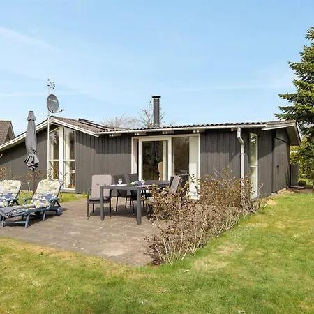 Hope - 350m To The Fjord By Interhome