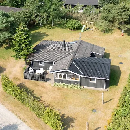 Hope - 350m To The Fjord By Interhome Hébergement de vacances *